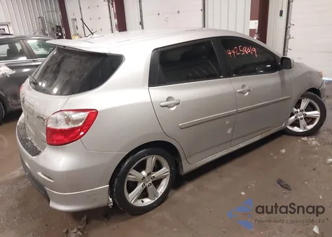 2010 Toyota Matrix S z USA, uszkodzony, nr VIN 2T1LE4EE9AC017350